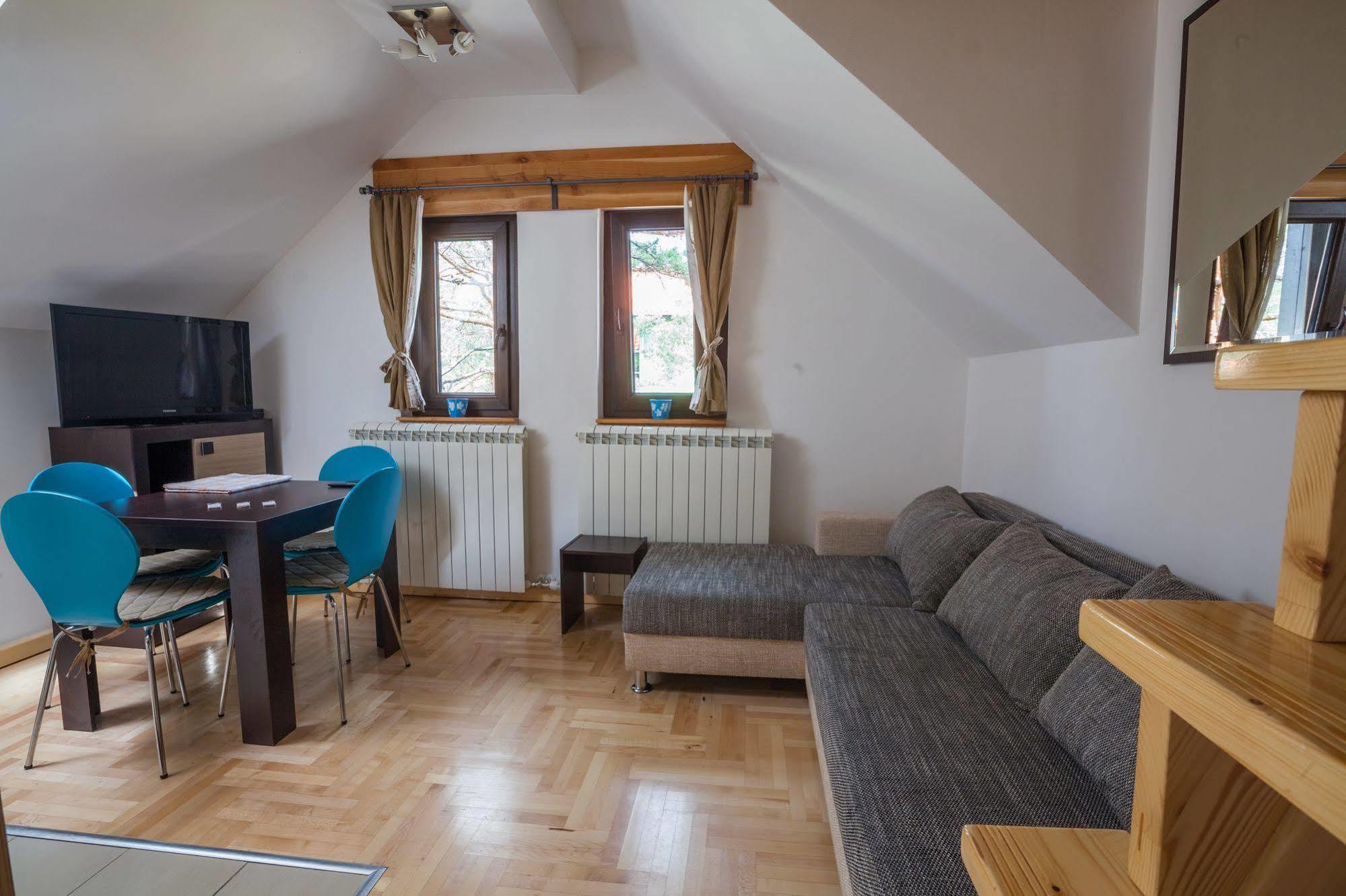 Plamenac Apartment *